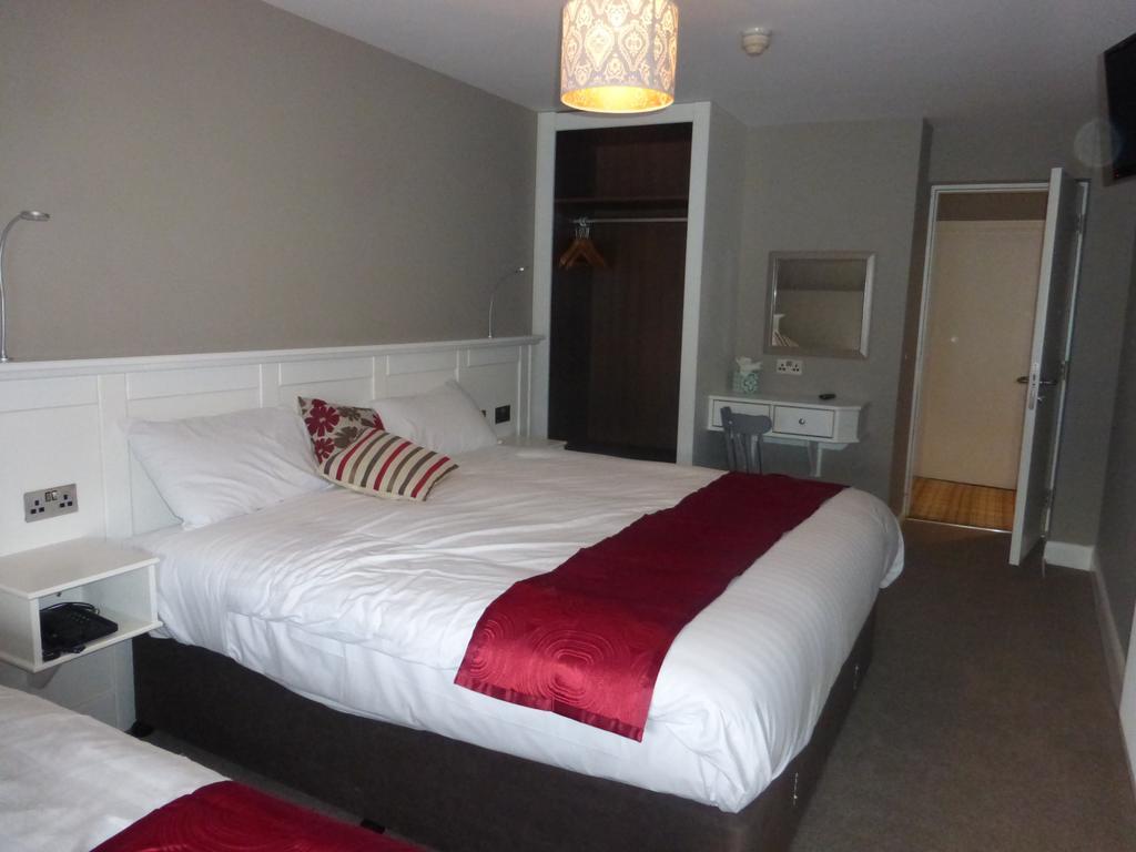 Ryan's Hotel Cong